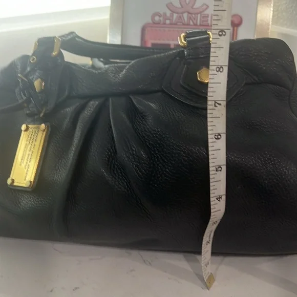 Marc by Marc Jacobs Leather Handbag EUC - black with gold hardware - Picture 16 of 16
